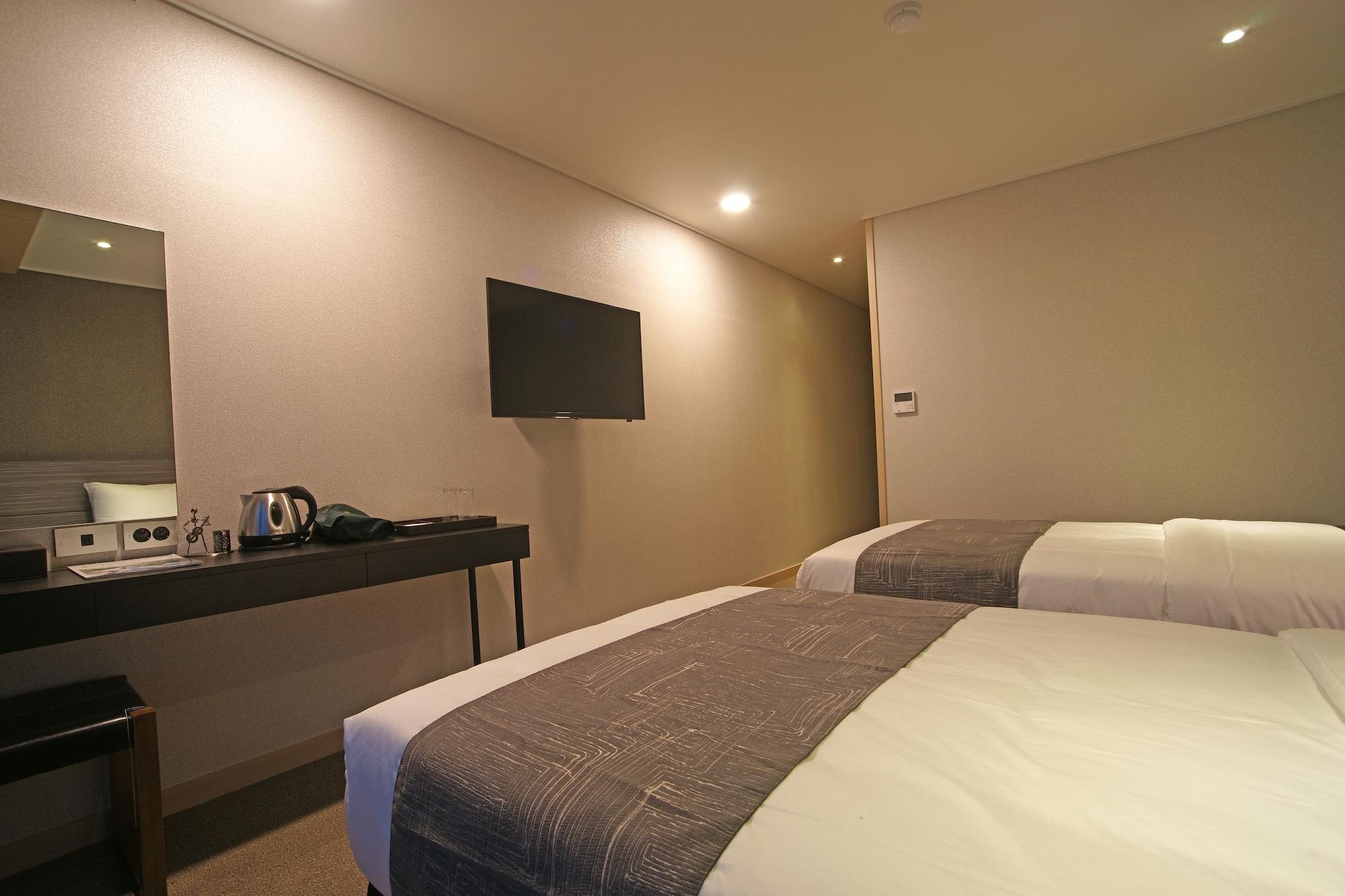 I-Jin Hotel Jeju Eksteriør bilde