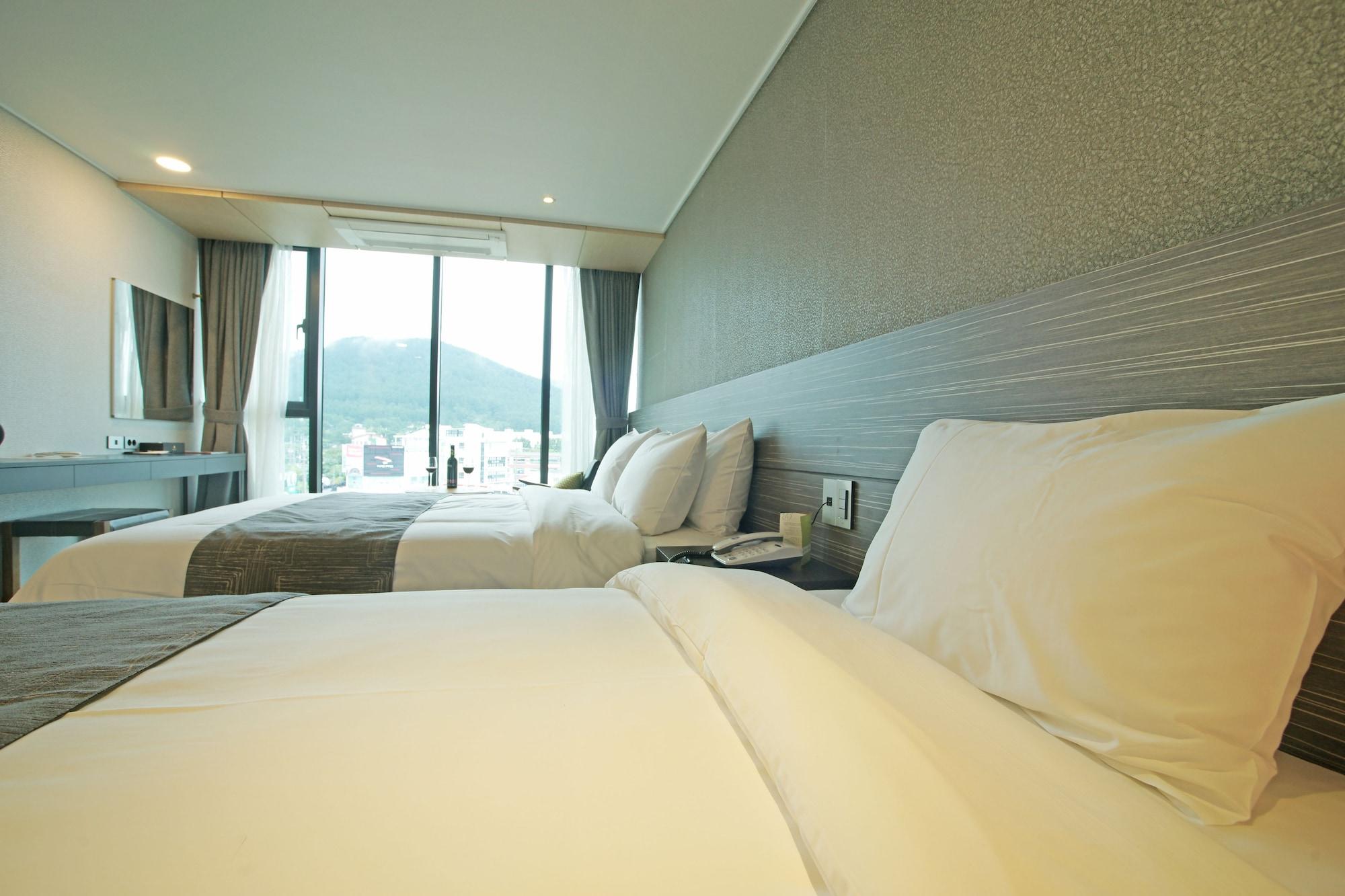 I-Jin Hotel Jeju Eksteriør bilde