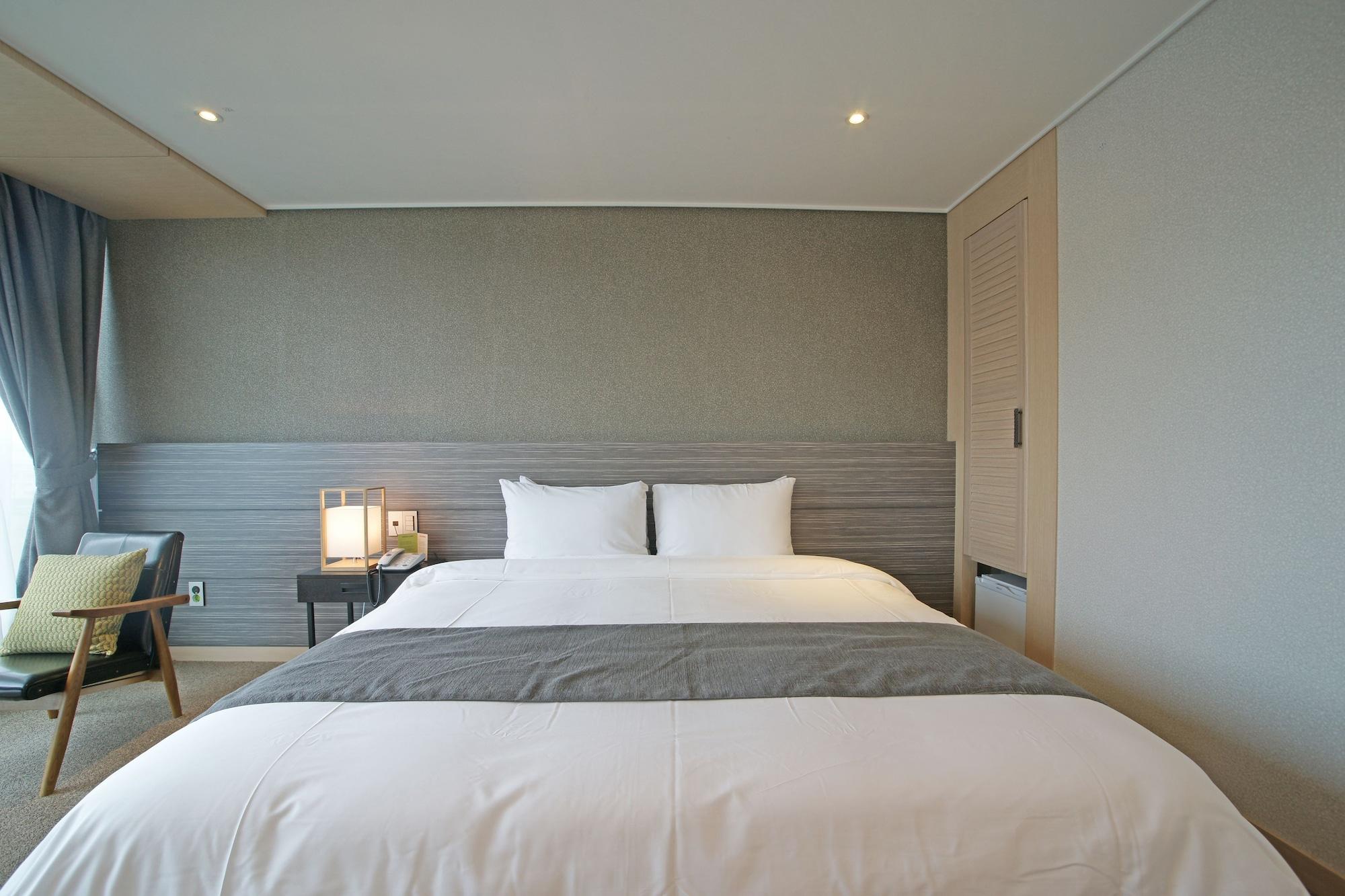 I-Jin Hotel Jeju Eksteriør bilde