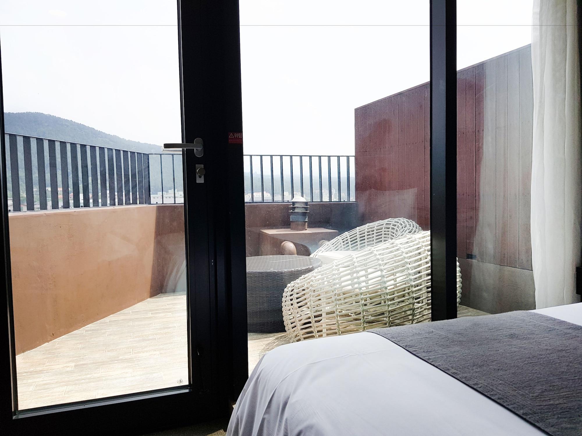 I-Jin Hotel Jeju Eksteriør bilde